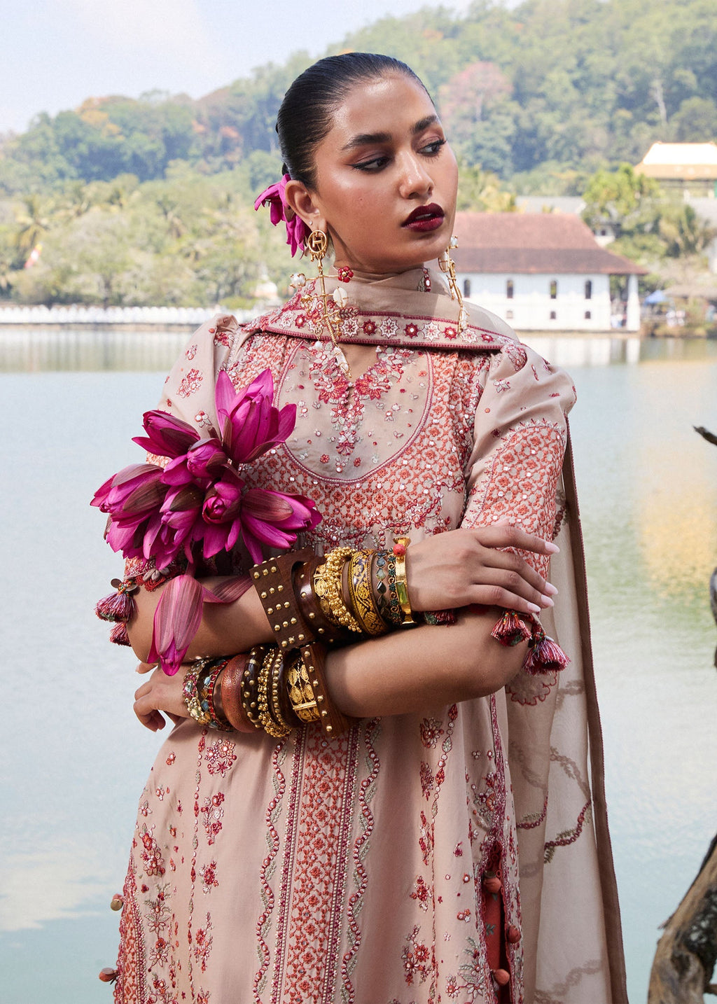 HUSSAIN REHAR LUXURY LAWN’25