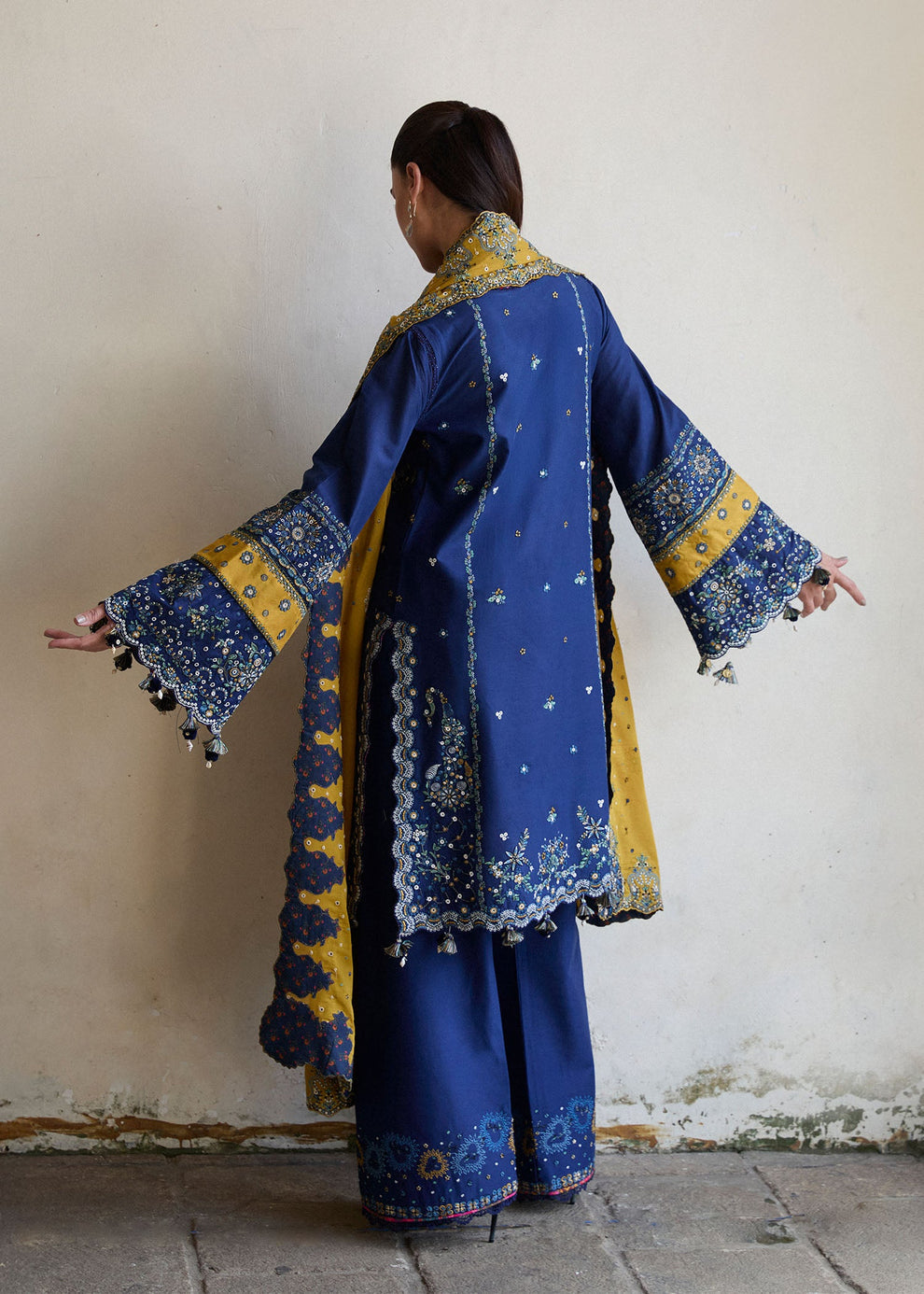 HUSSAIN REHAR LUXURY LAWN’25