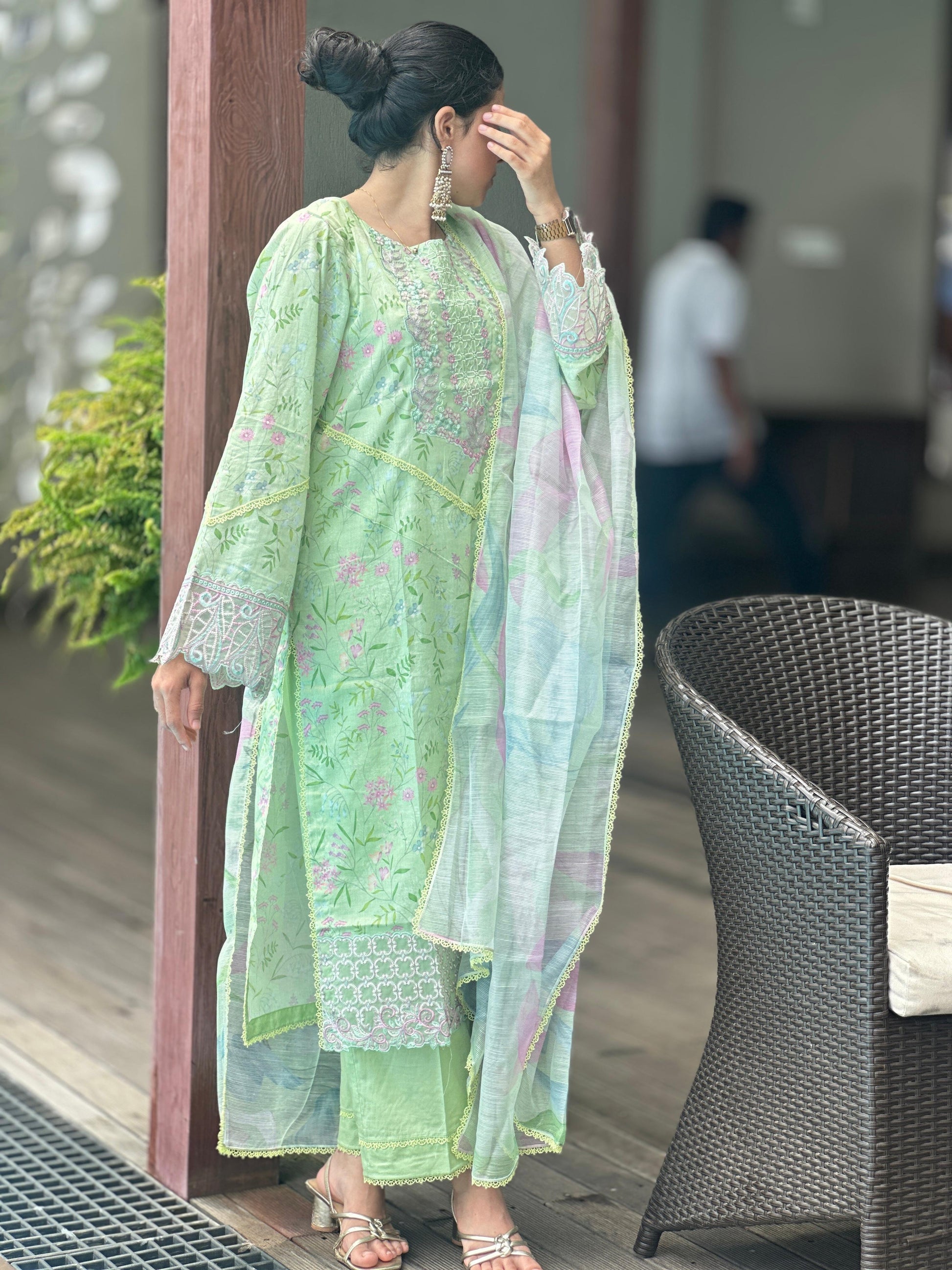 Rang Rasiya Lifestyle Summer Lawn Edit