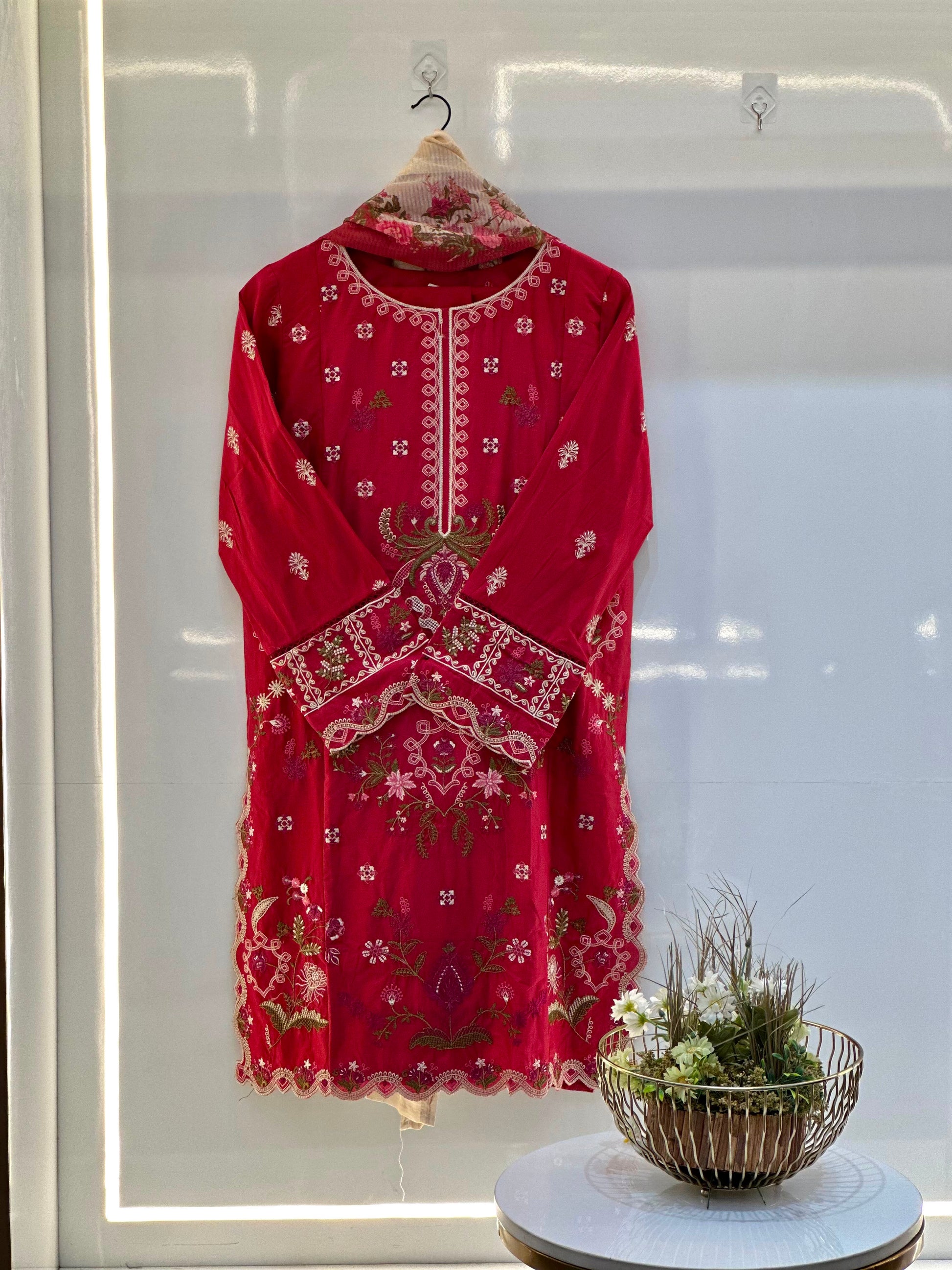 Binsaeed 3PC Embroidered Lawn Suit