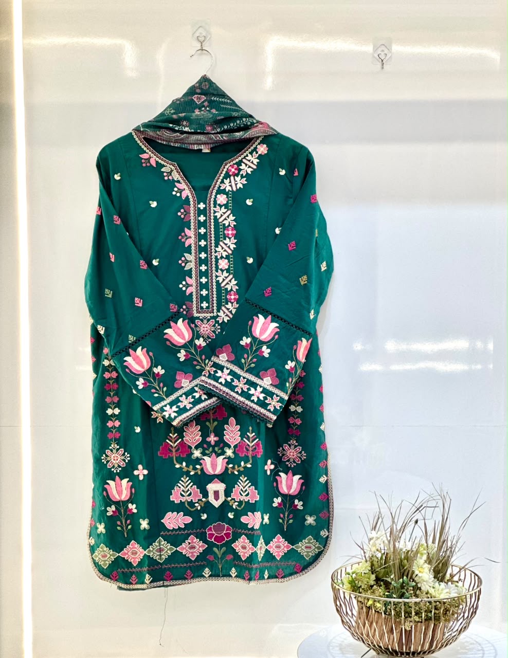 Binsaeed 3 PC Embroidered Lawn Suit
