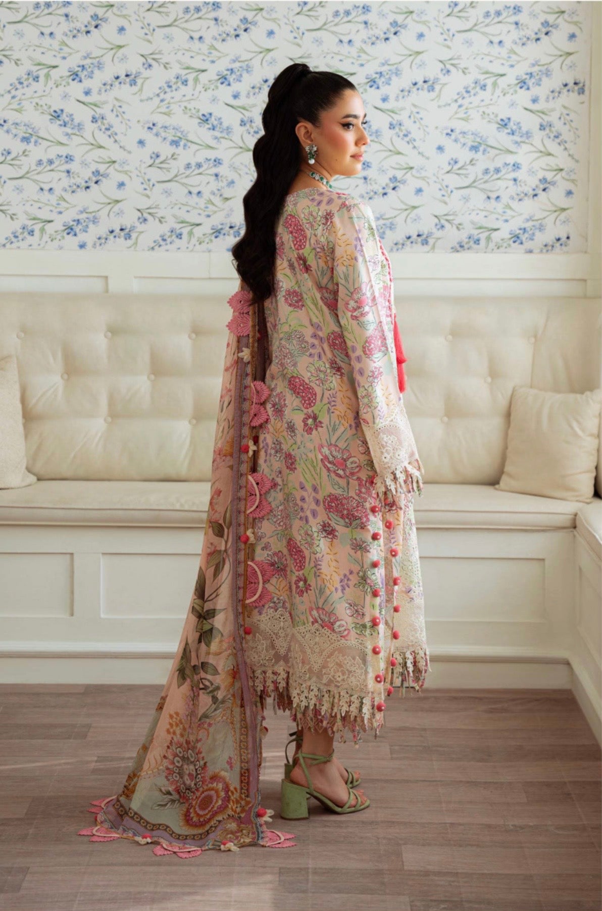 JADE FLORA UNSTITCHED