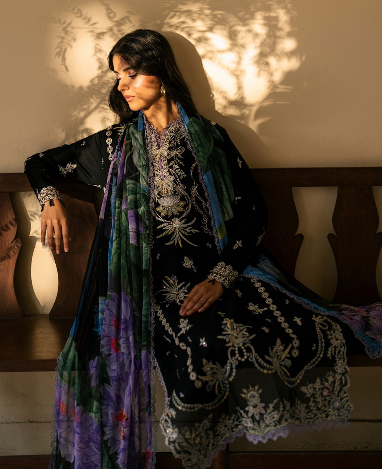 ROHEENAZ AASHIYANA STITCHED SUIT