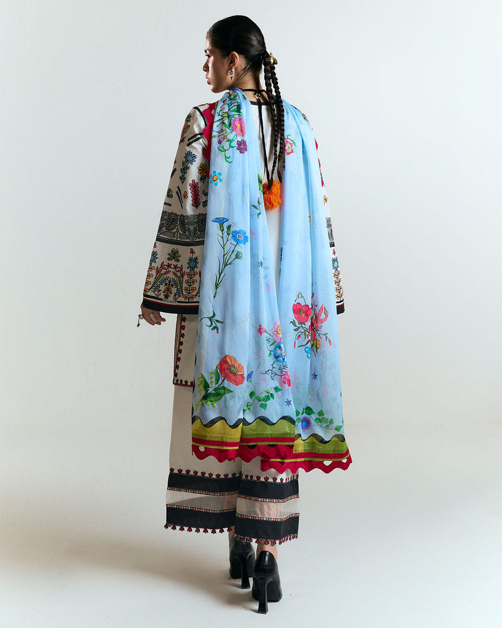 Tiya | Jugnu Lahore STITCHED’25