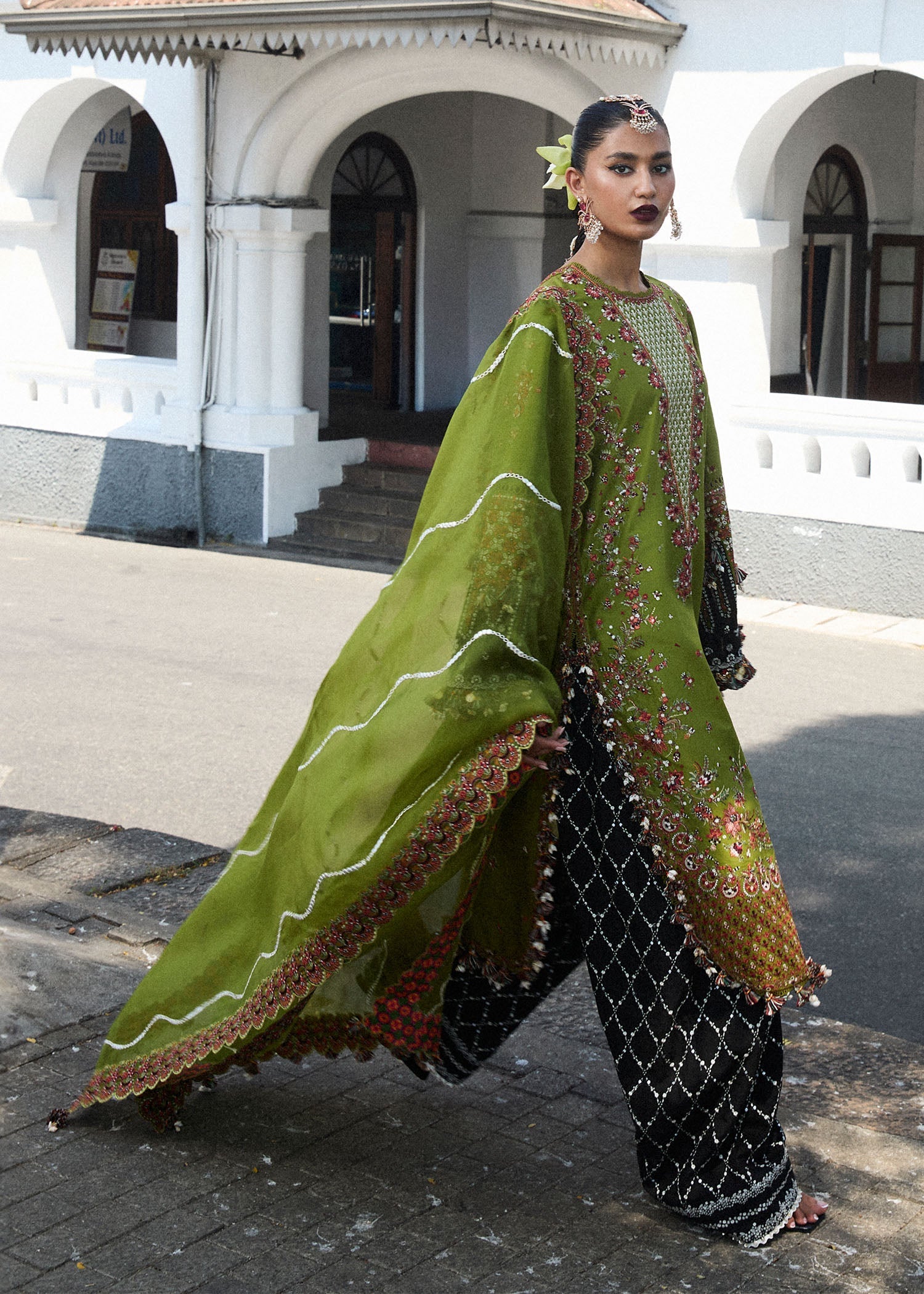 HUSSAIN REHAR LUXURY LAWN’25