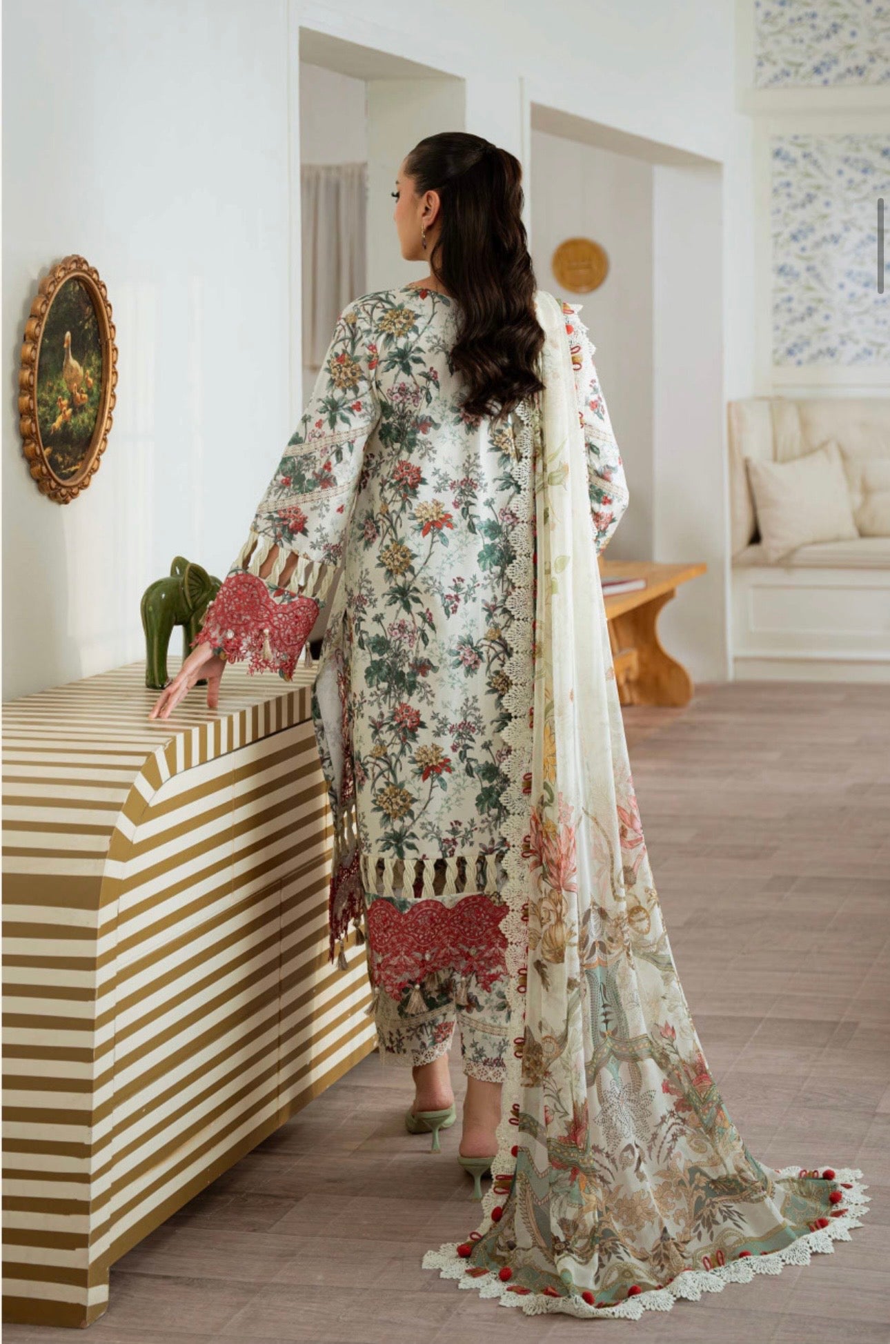 JADE FLORA UNSTITCHED