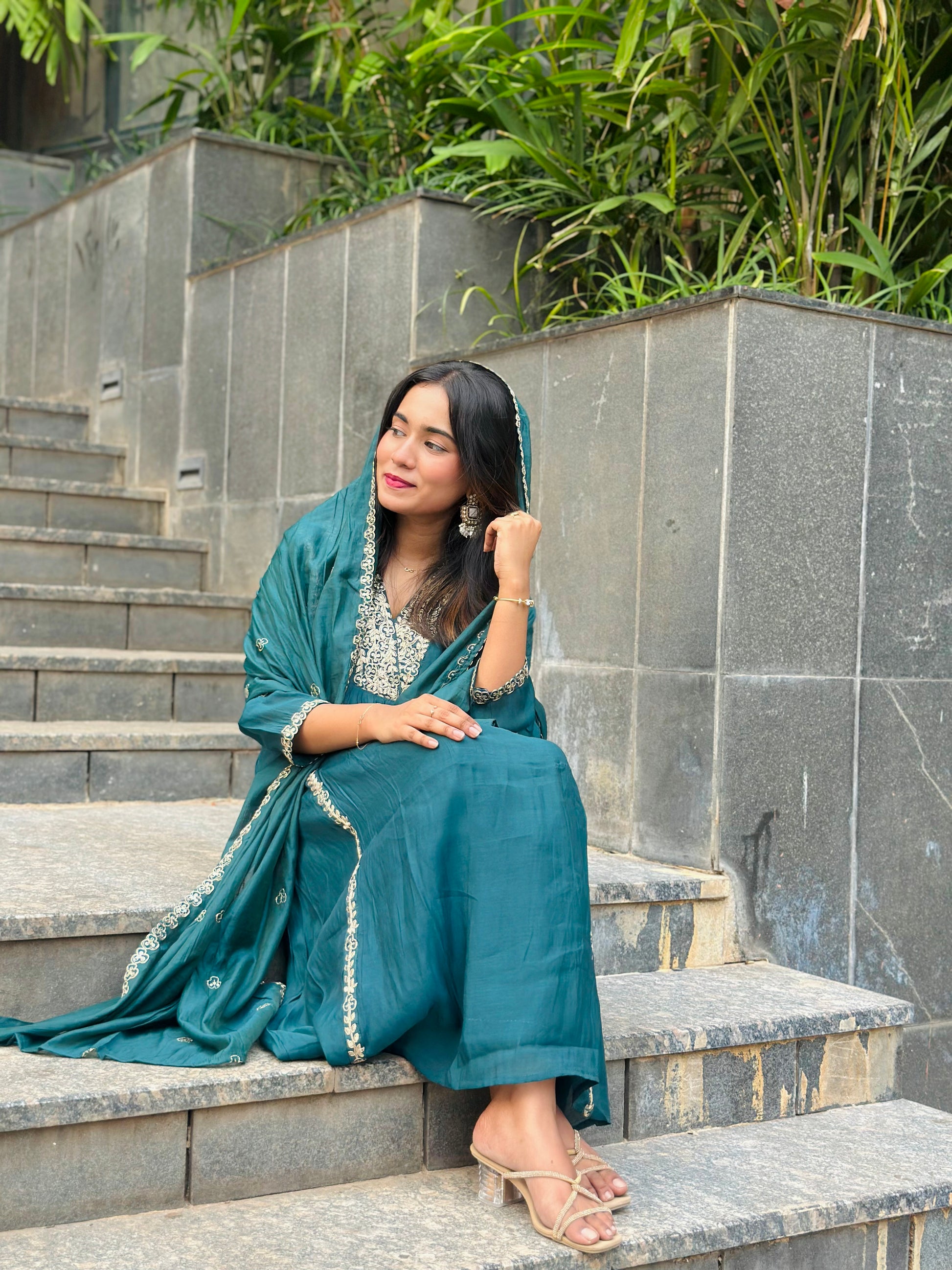 3 piece stitched suit