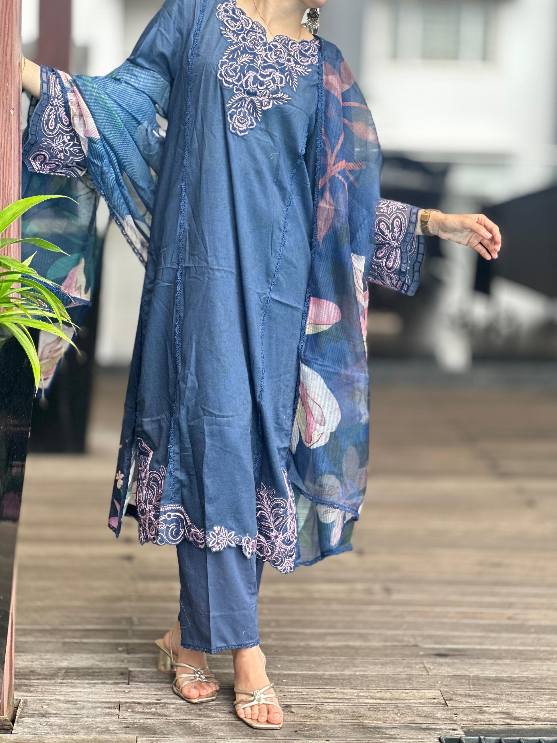 Rang Rasiya Lifestyle Summer Lawn Edit
