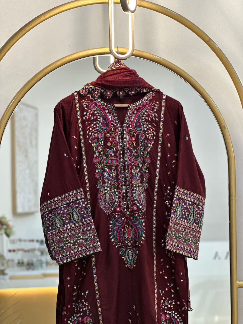 Rayon Embroidered party wear stuit