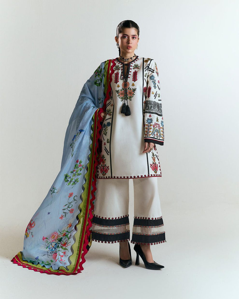 Tiya | Jugnu Lahore STITCHED’25
