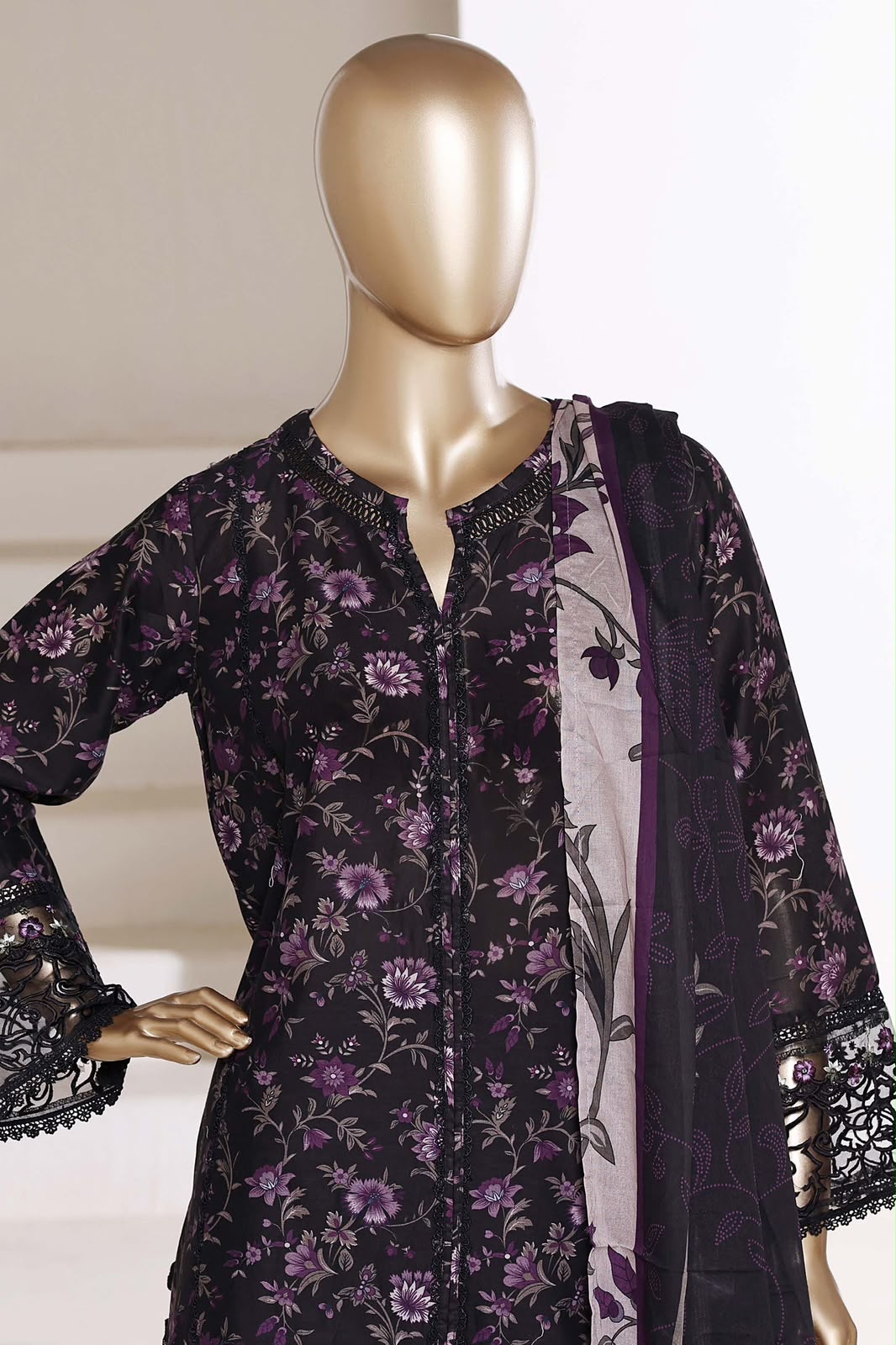 Sada Bahar Embroidery Lawn Stitched Suit