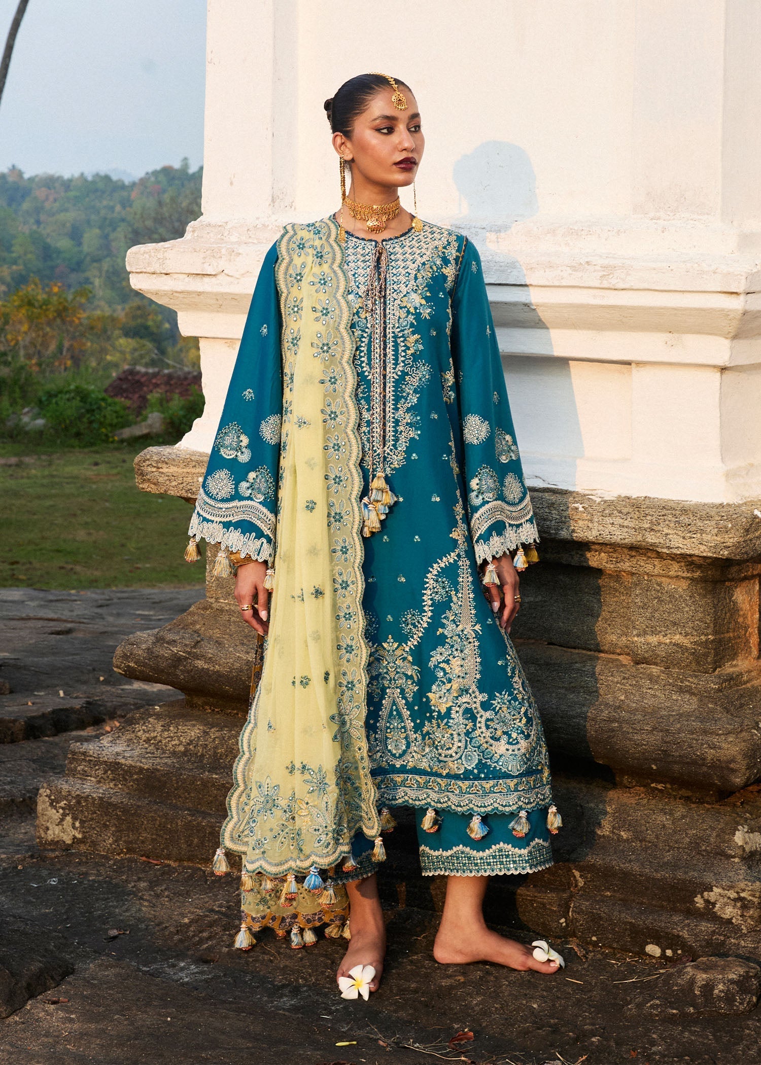 HUSSAIN REHAR LUXURY LAWN’25