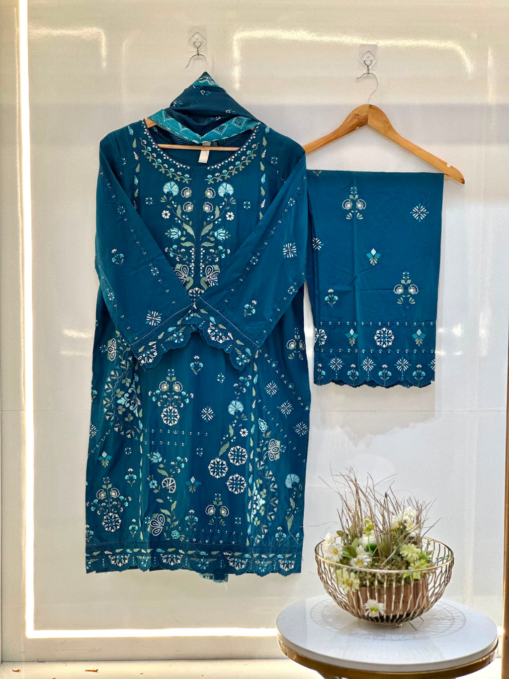 Binsaeed 3 PC Embroidered Lawn Shirt