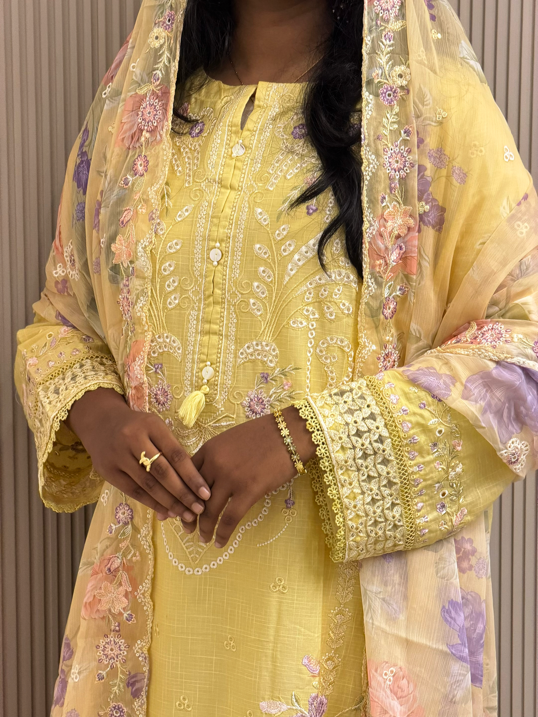 Sadabahar Luxury Stitched Suit