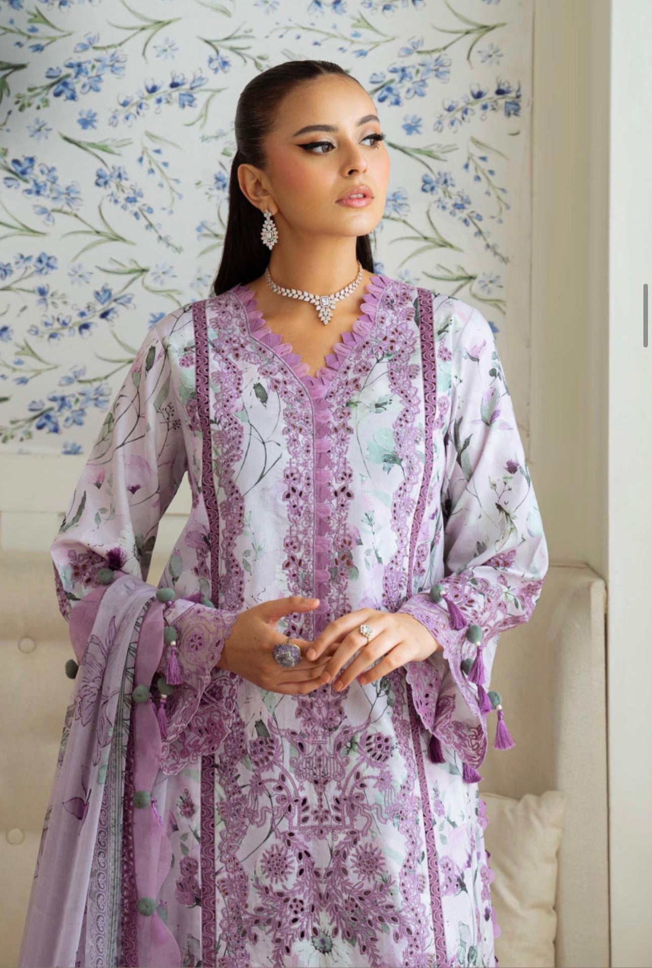 JADE FLORA UNSTITCHED