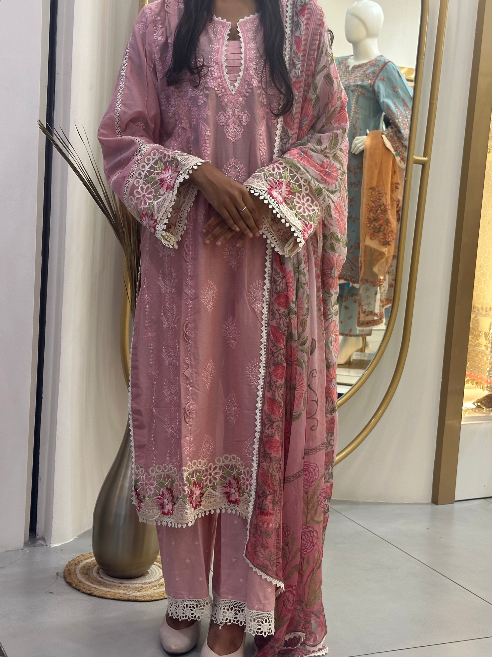 SAIRA RIZWAN | Luxury Lawn