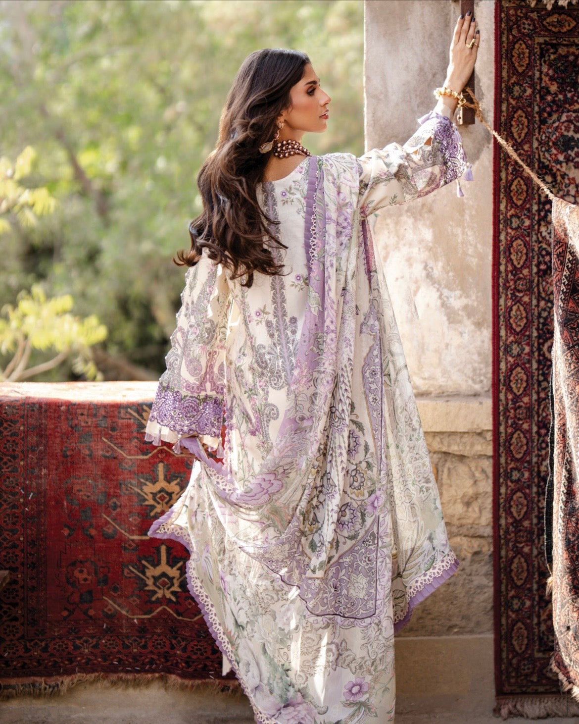 JADE BLISS UNSTITCHED