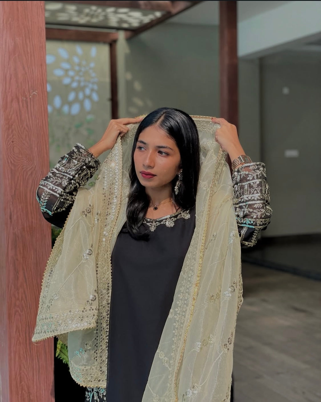 PARTYWEAR STITCHED SUIT