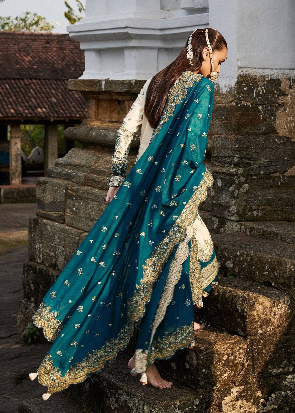 HUSSAIN REHAR LUXURY LAWN’25