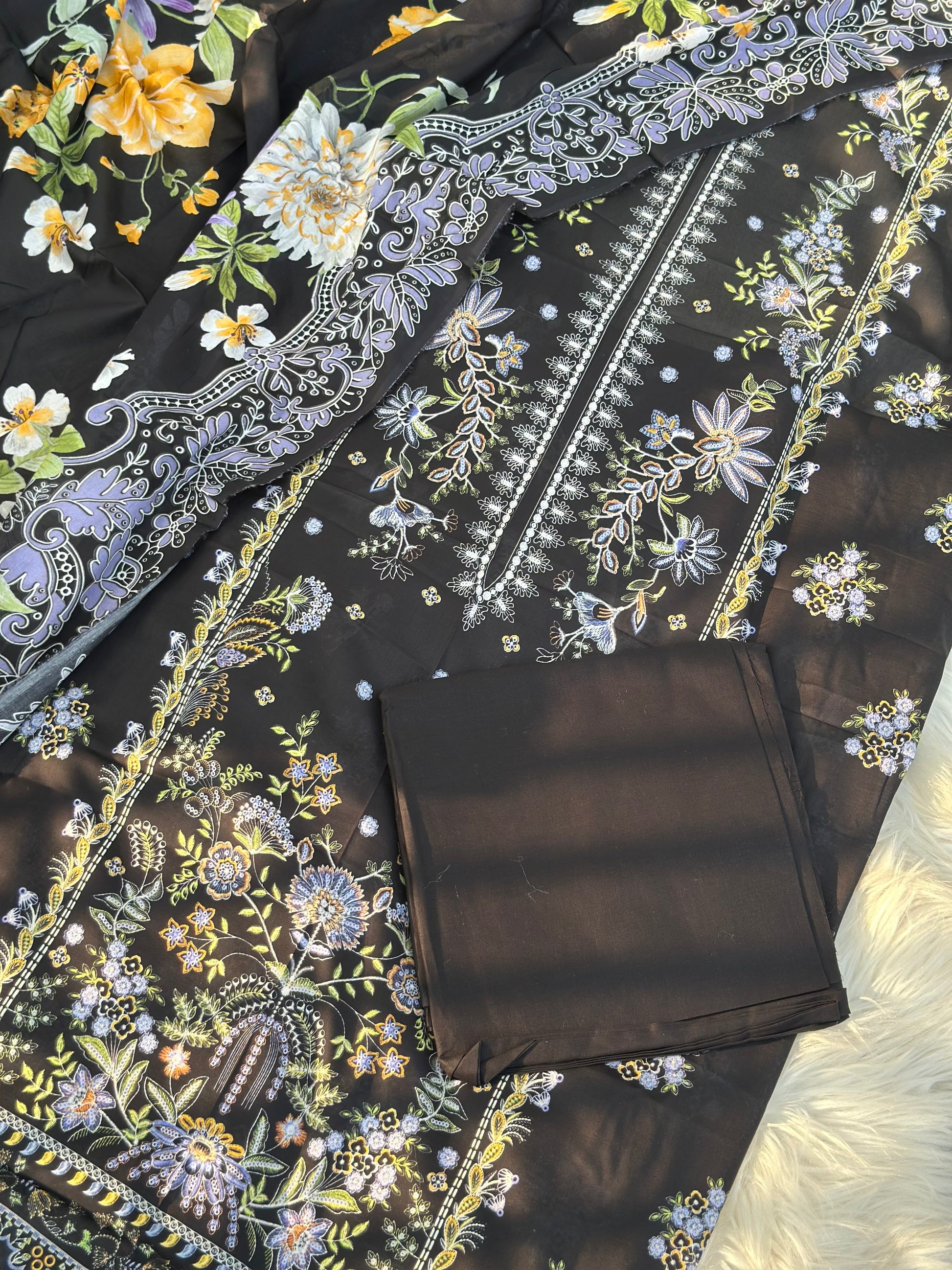 Mausummery Unstitched Lawn