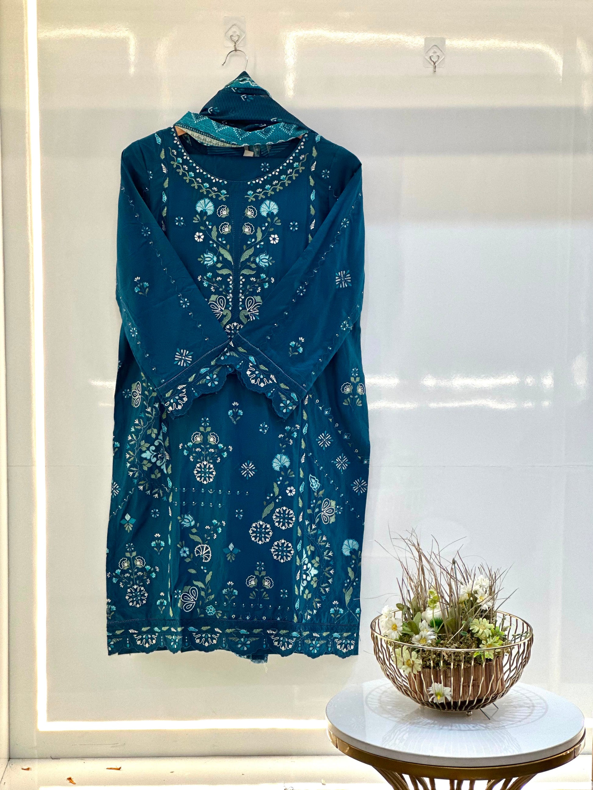 Binsaeed 3 PC Embroidered Lawn Shirt