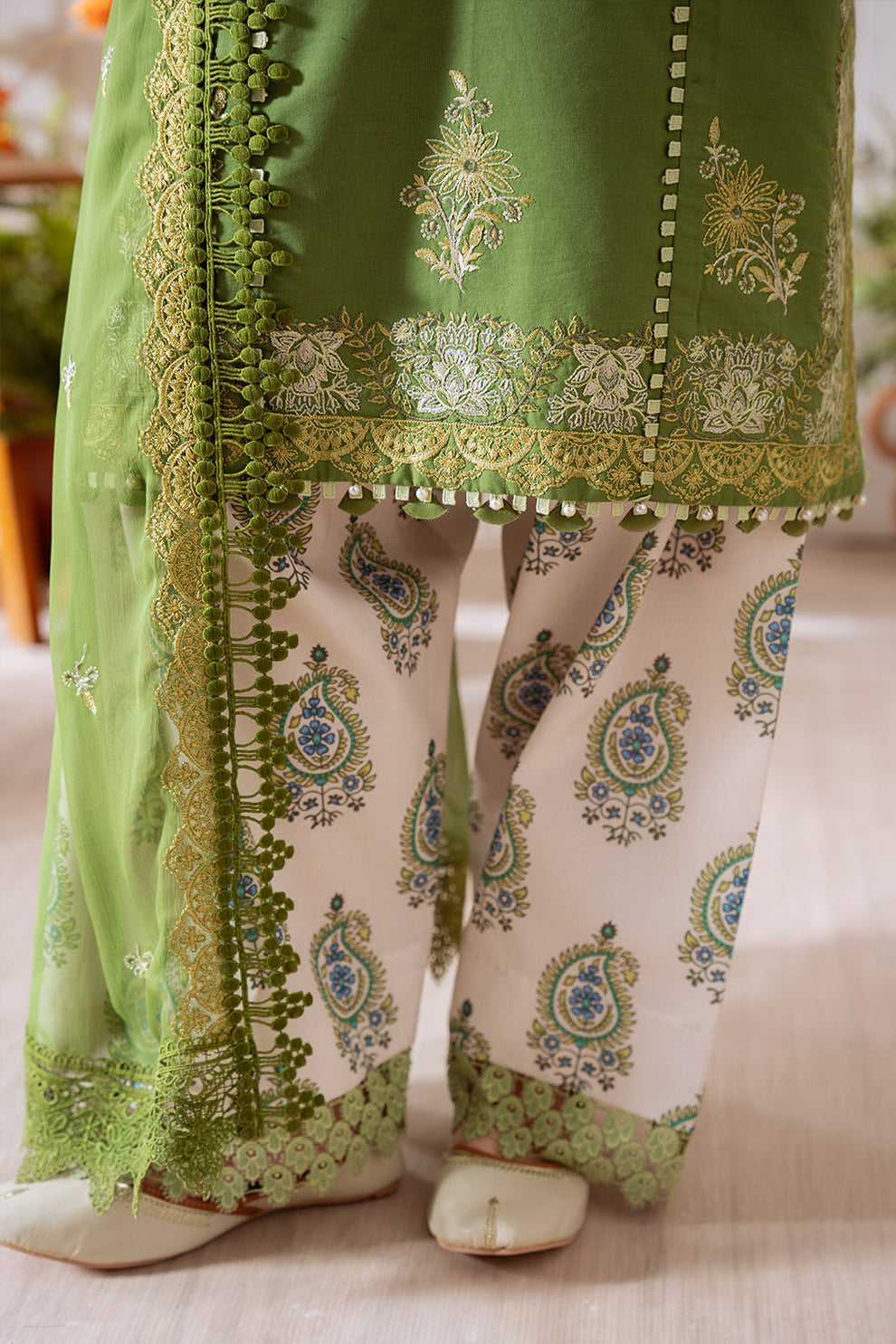 SAIRA RIZWAN | Luxury Lawn