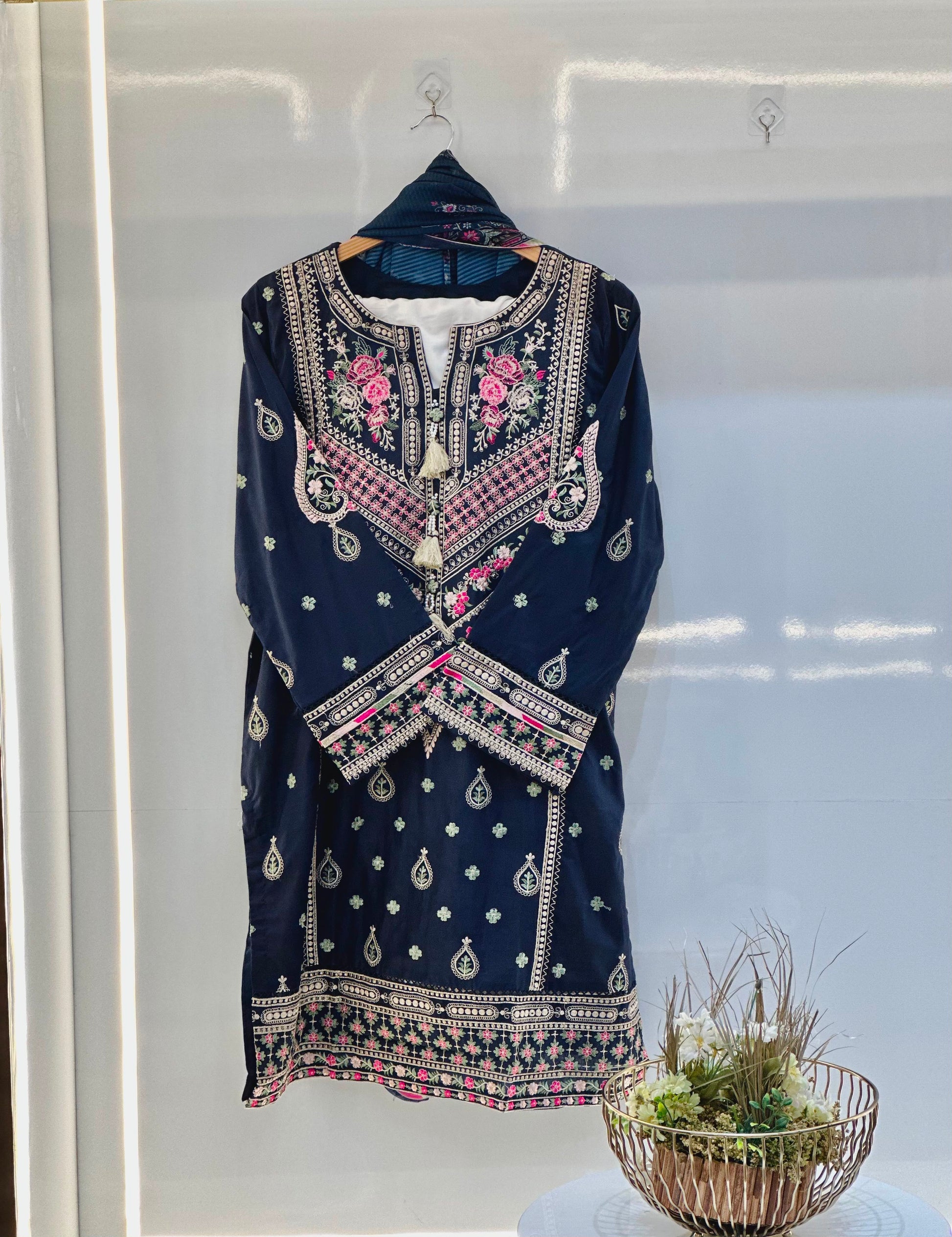 Binsaeed 3 PC Embroidered Lawn Suit