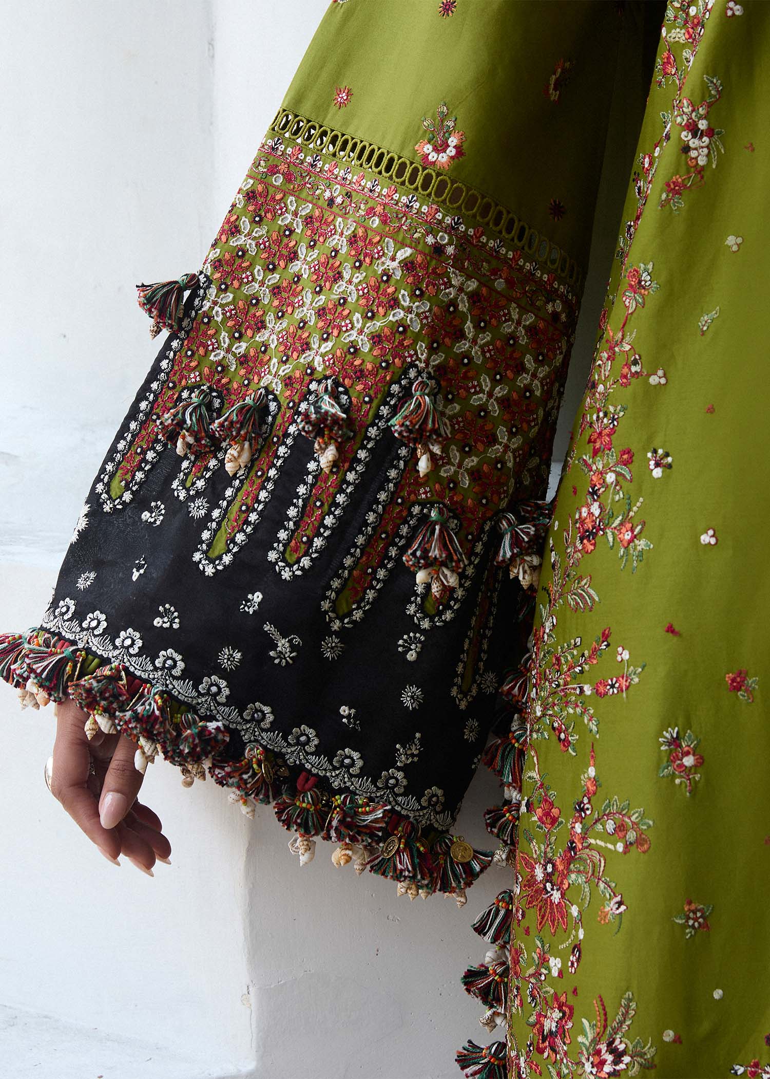 HUSSAIN REHAR LUXURY LAWN’25
