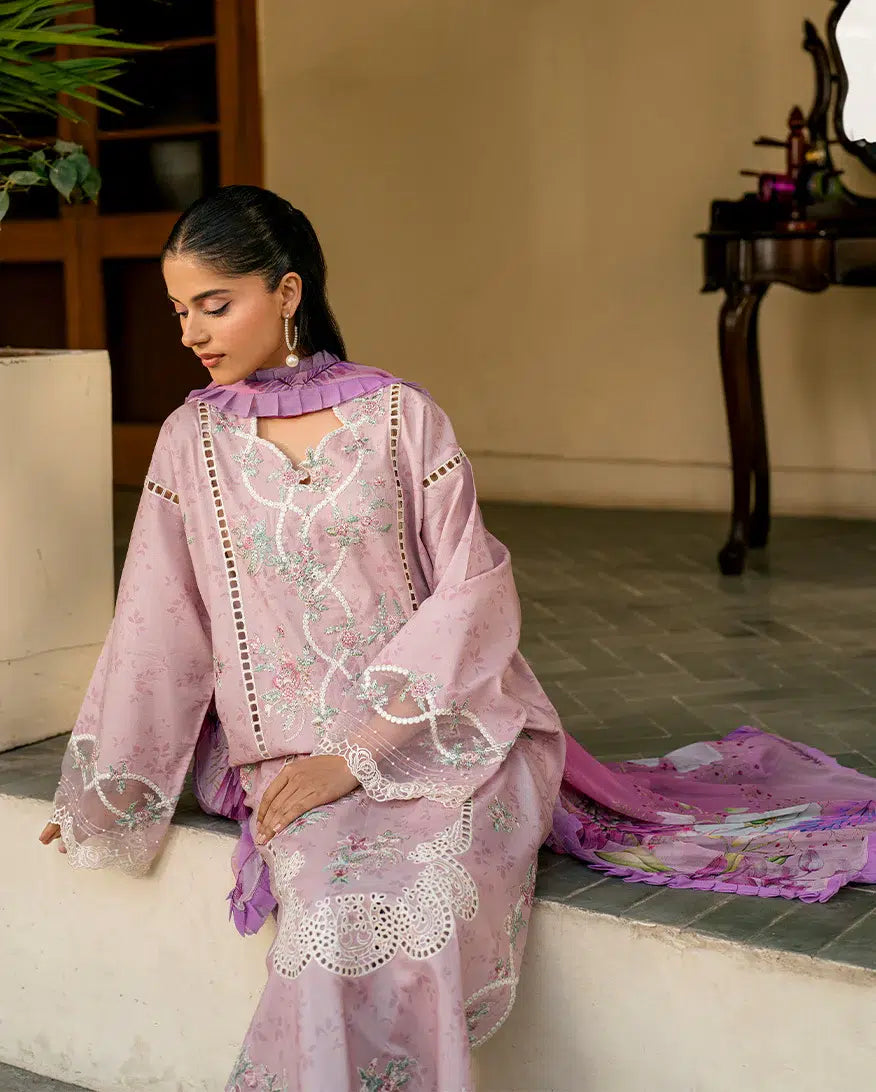 ROHEENAZ AASHIYANA STITCHED SUIT