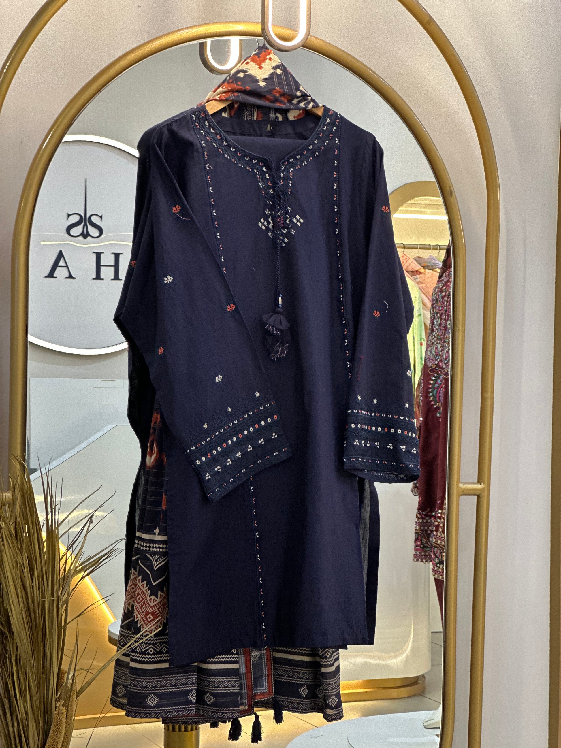 SadaBahar Stitched 3 Pc Embroidered Lawn