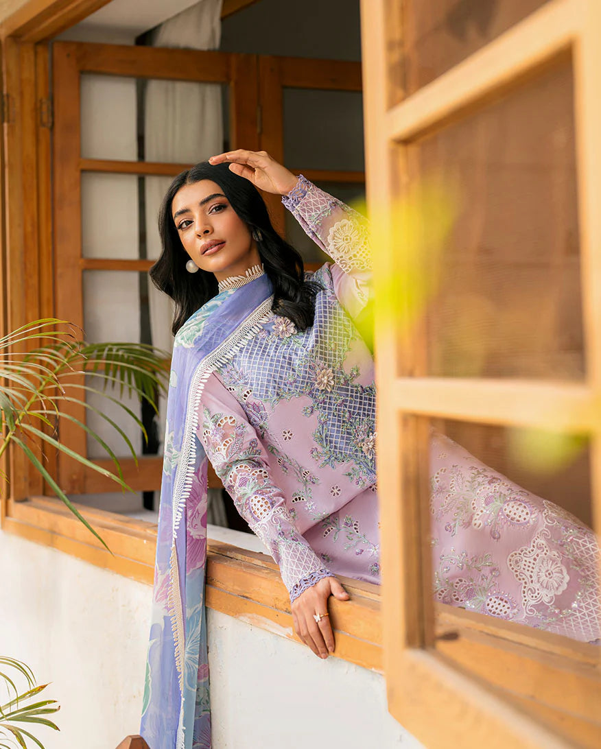 ROHEENAZ AASHIYANA STITCHED SUIT