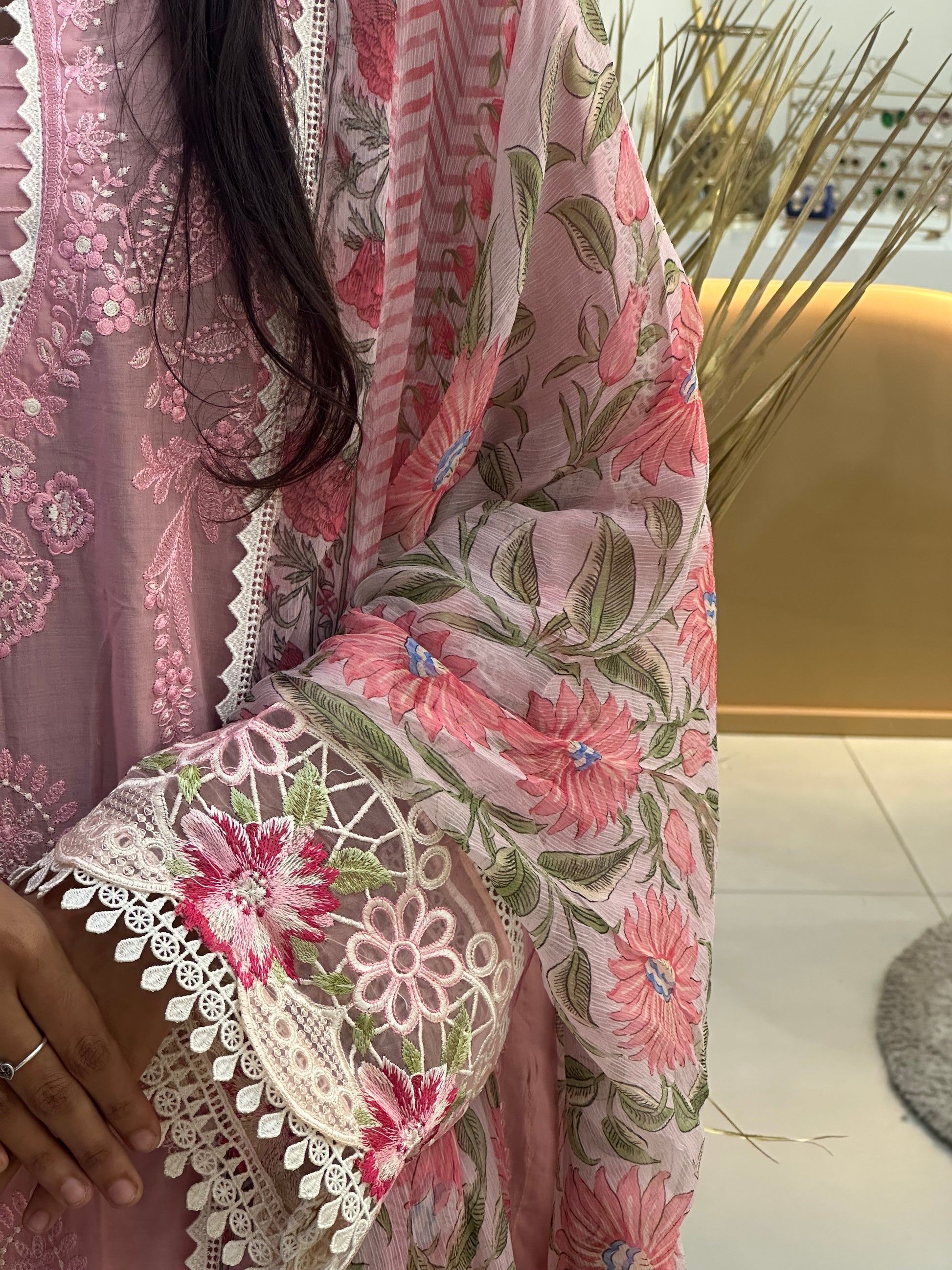 SAIRA RIZWAN | Luxury Lawn