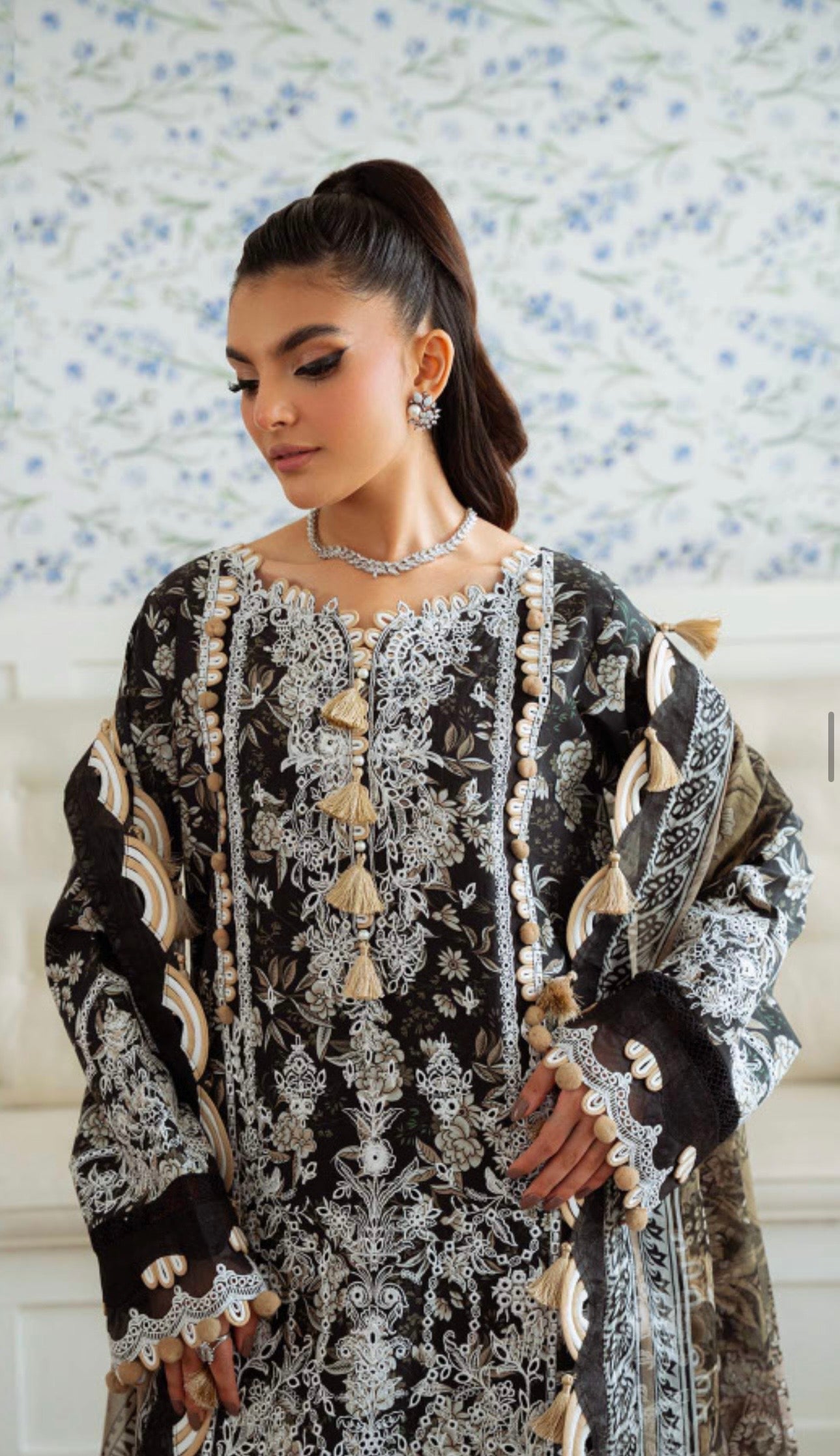 JADE FLORA UNSTITCHED