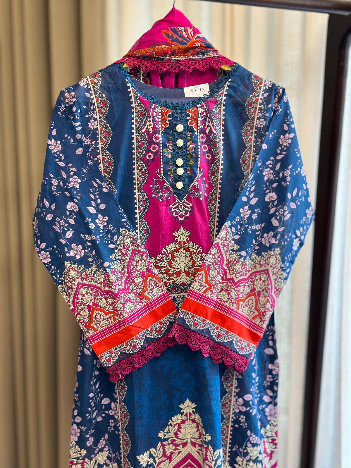 FIRDOUS STITCHED LAWN SUIT