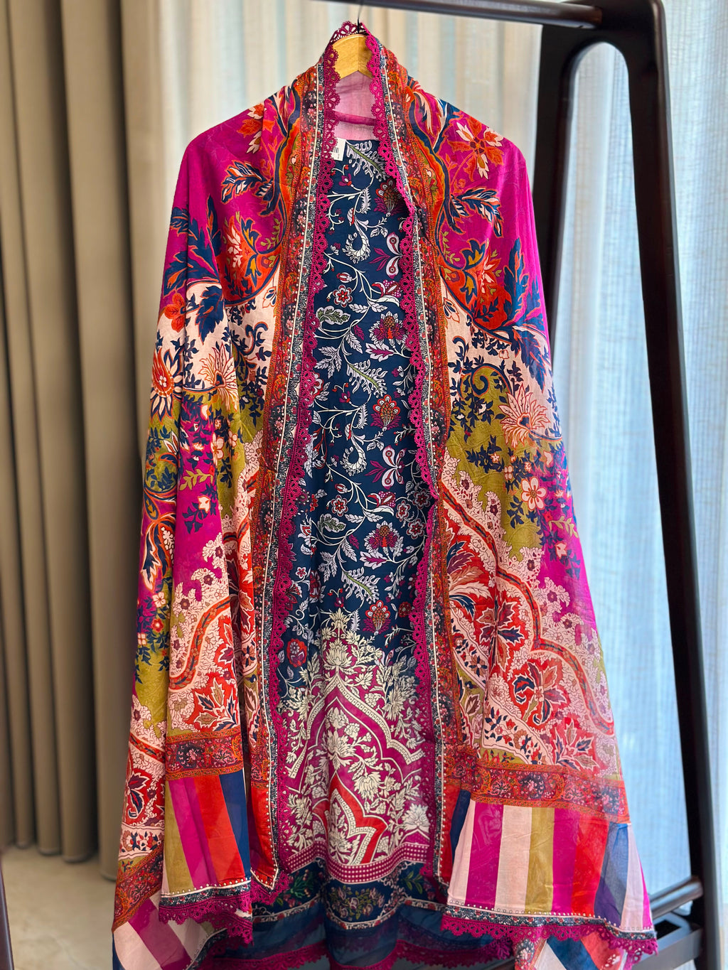 FIRDOUS STITCHED LAWN SUIT