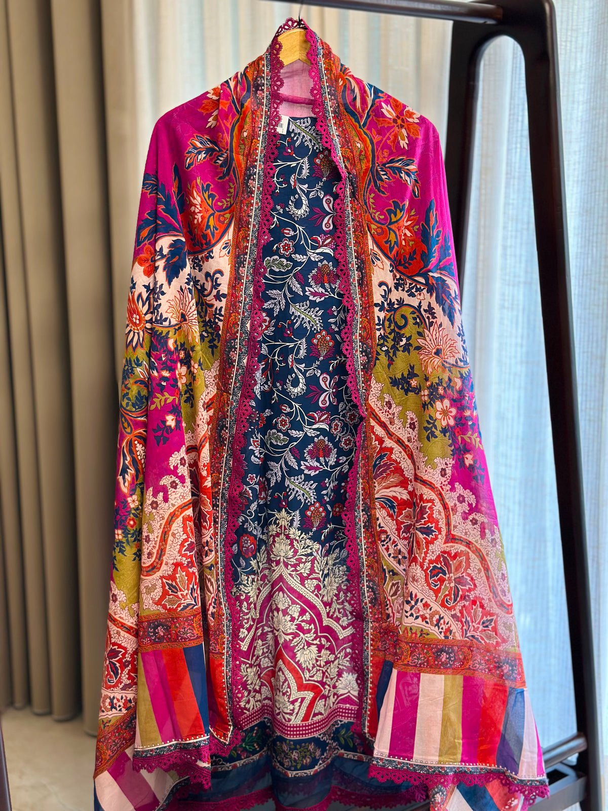 FIRDOUS STITCHED LAWN SUIT