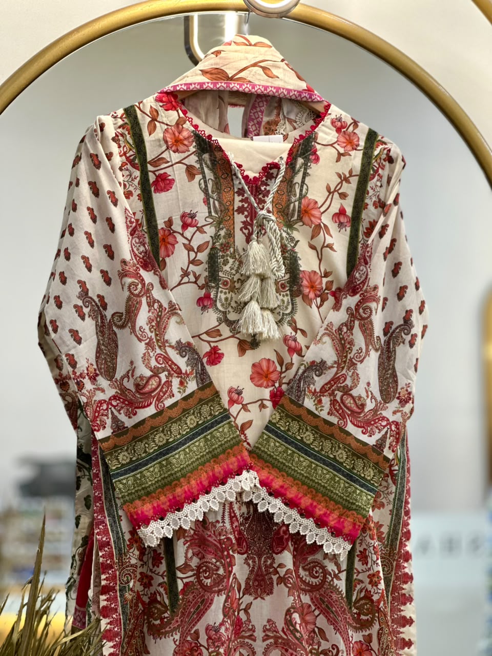 FIRDOUS STITCHED LAWN SUIT