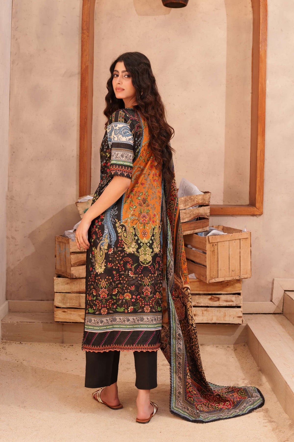 FIRDOUS STITCHED LAWN SUIT