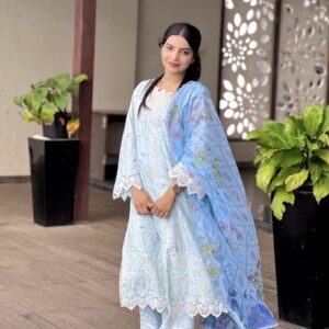 AABYAAN SHEZLIN CHIKANKARI LAWN