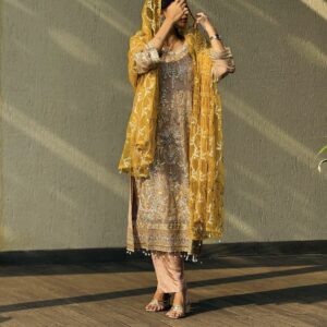 TAWAKKAL STITCHED LA BELLA